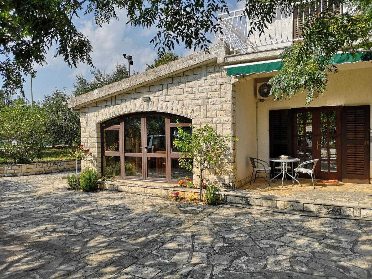 סלינה Villa Nina מראה חיצוני תמונה
